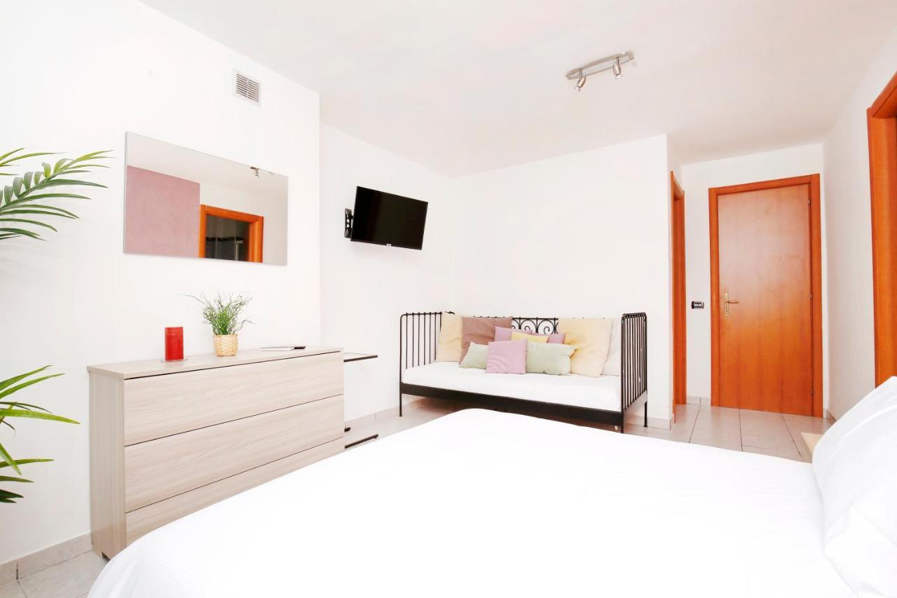 Appartamenti Diffusi Di Villa Fiorita Con Accesso Alle Piscine Della Struttura Principale Cattolica Dış mekan fotoğraf